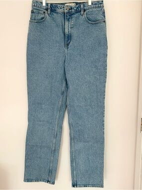Abercrombie and Fitch The 90s Straight Ultra High Rise